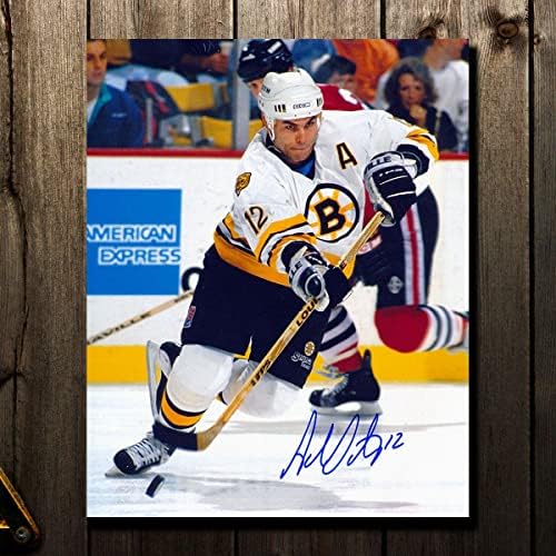 Adam Oates Boston Bruins Action Autographed 8x10 - Autografirane NHL fotografije