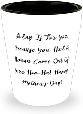 Sarkazam, Mama, danas je za tebe jer je iz tvog hu-ha-ha izašao čovjek! Sretan Majčin dan!, Mama je uzela čašu od svoje kćeri